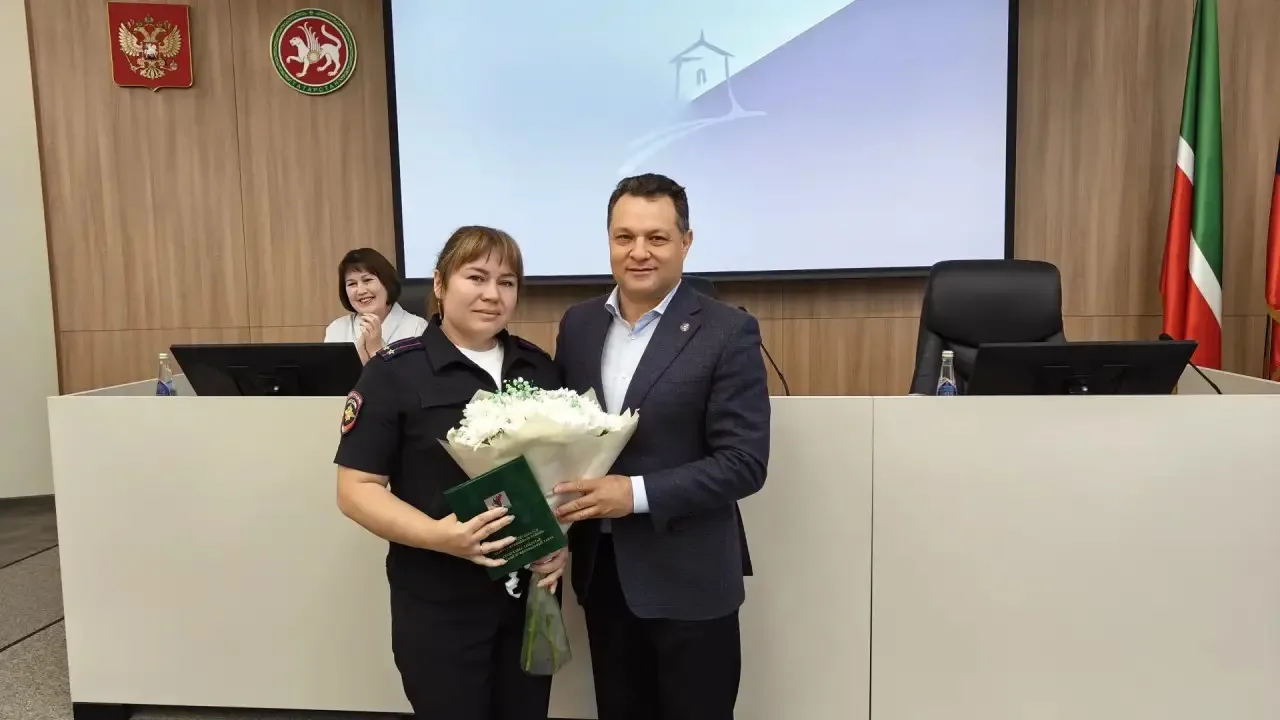 📌Награждение на городской планерке
 
На городском совещании состоялась церемония награждения.
 
Бла
