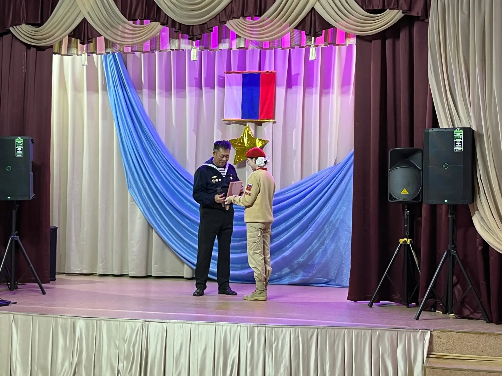27 февраля курсанты военно-патриотического объединения "Витязь" нашей школы приняли участие в награж