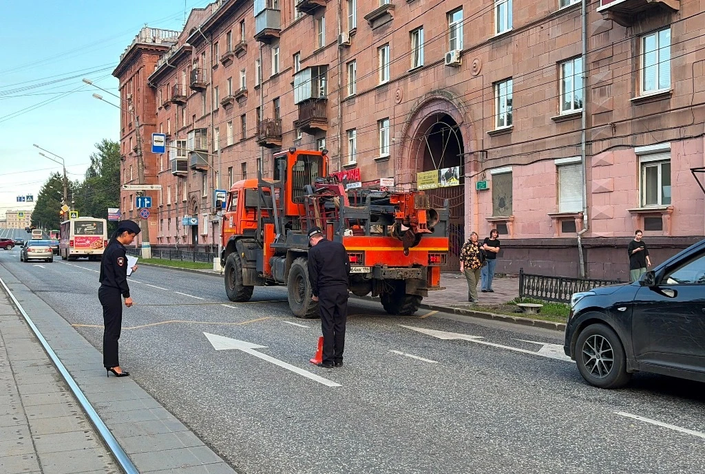 16-летний водитель мопеда пострадал в ДТП в центре Тагила, передает отделение пропаганд...