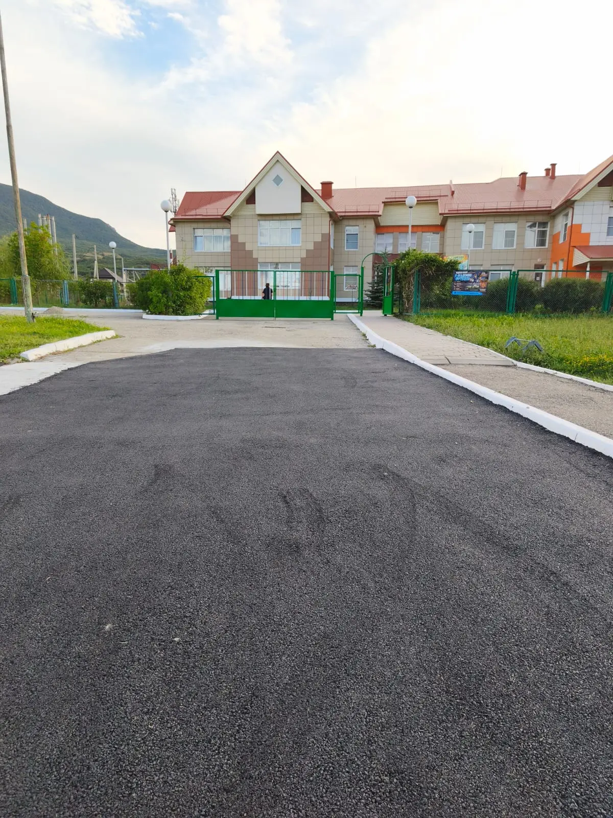 Депутату Совета депутатов Минераловодского муниципального округа Баширу Набиюлаевичу Да...