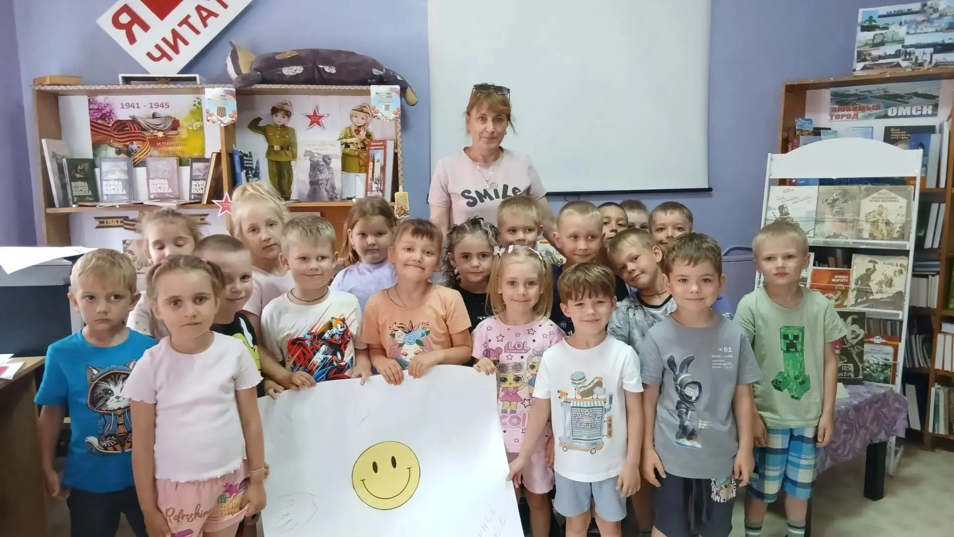 В преддверии Дня памяти и скорби, важного для каждого из нас дня, воспитанники группы "Пчёлки" совер