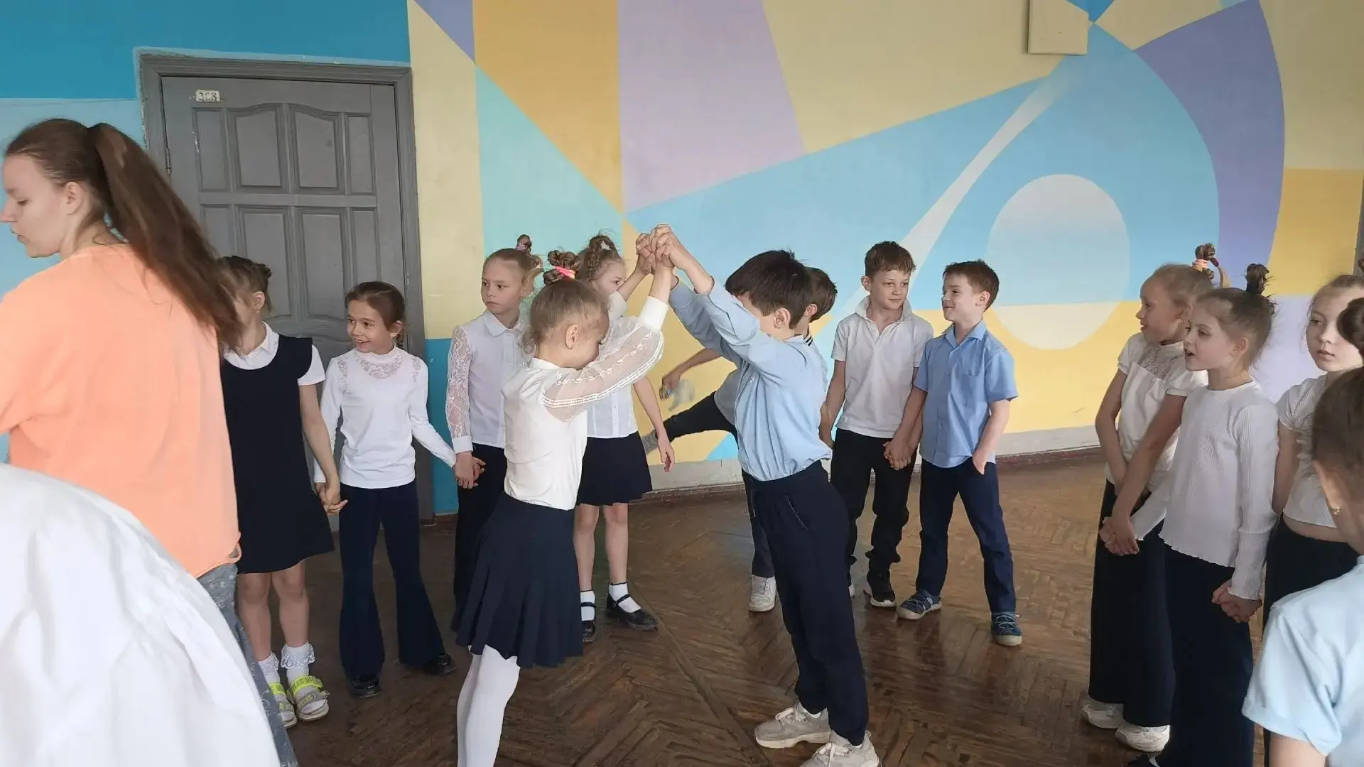 🎉 Сегодня в нашем лицее царила атмосфера настоящего народного праздника! 🎉Ученики про...