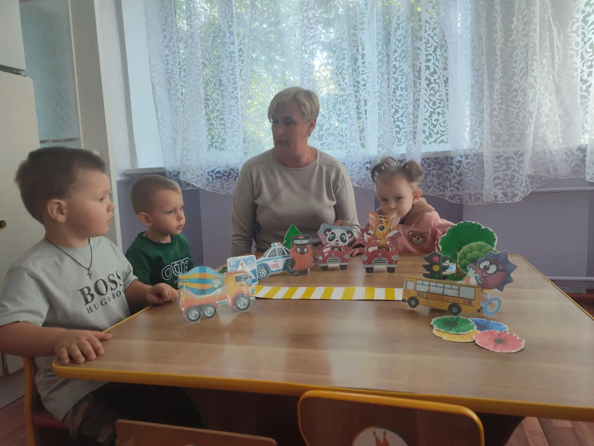 В детском саду «Солнышко» для воспитанников провели познавательную беседу о правилах до...