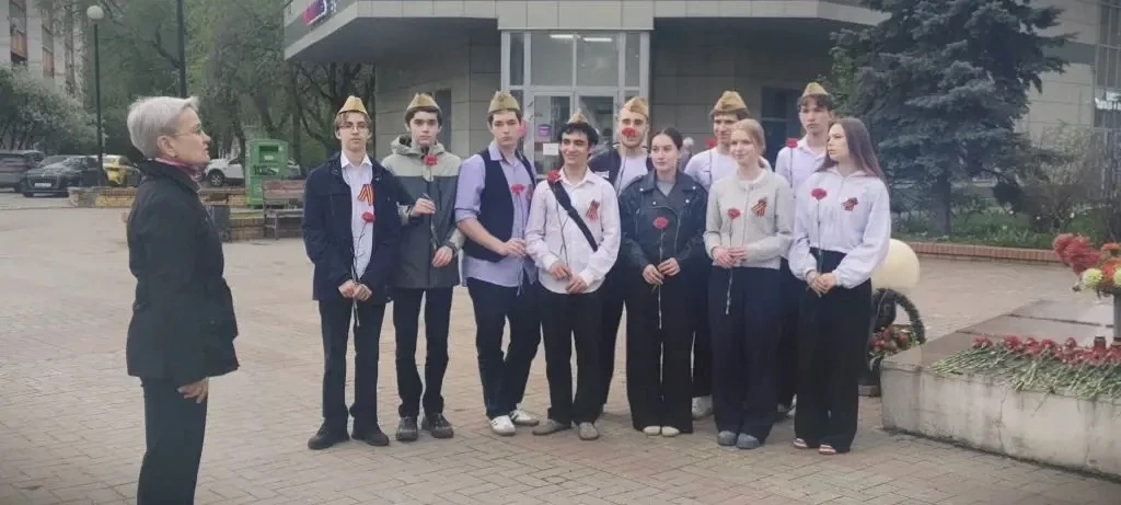 ✨Обучающиеся школы приняли участи в акции    "Вахта Памяти" и митинге , который  проходит в рамках о