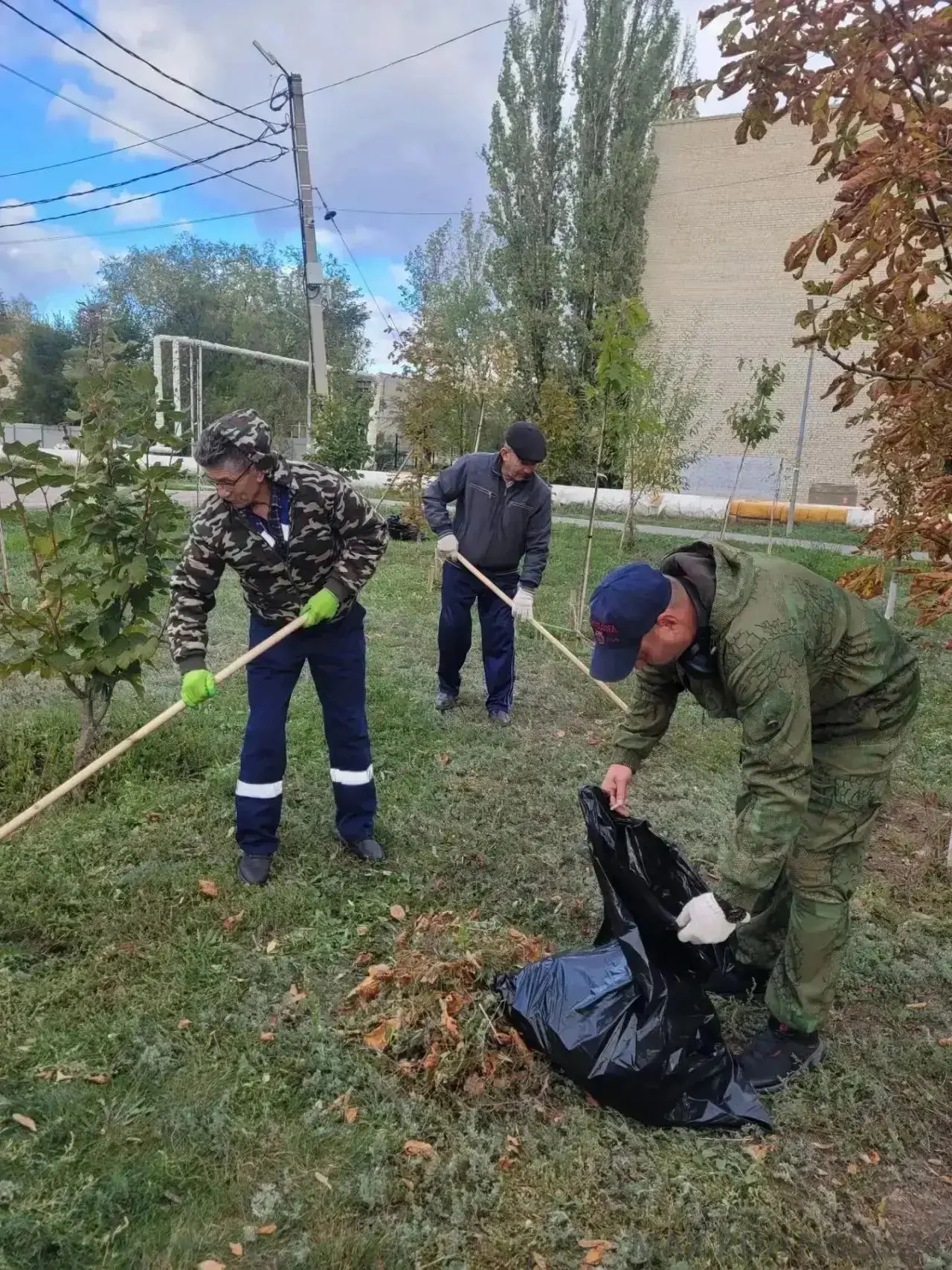 🍂 В Энгельсе стартовал осенний месячник благоустройства