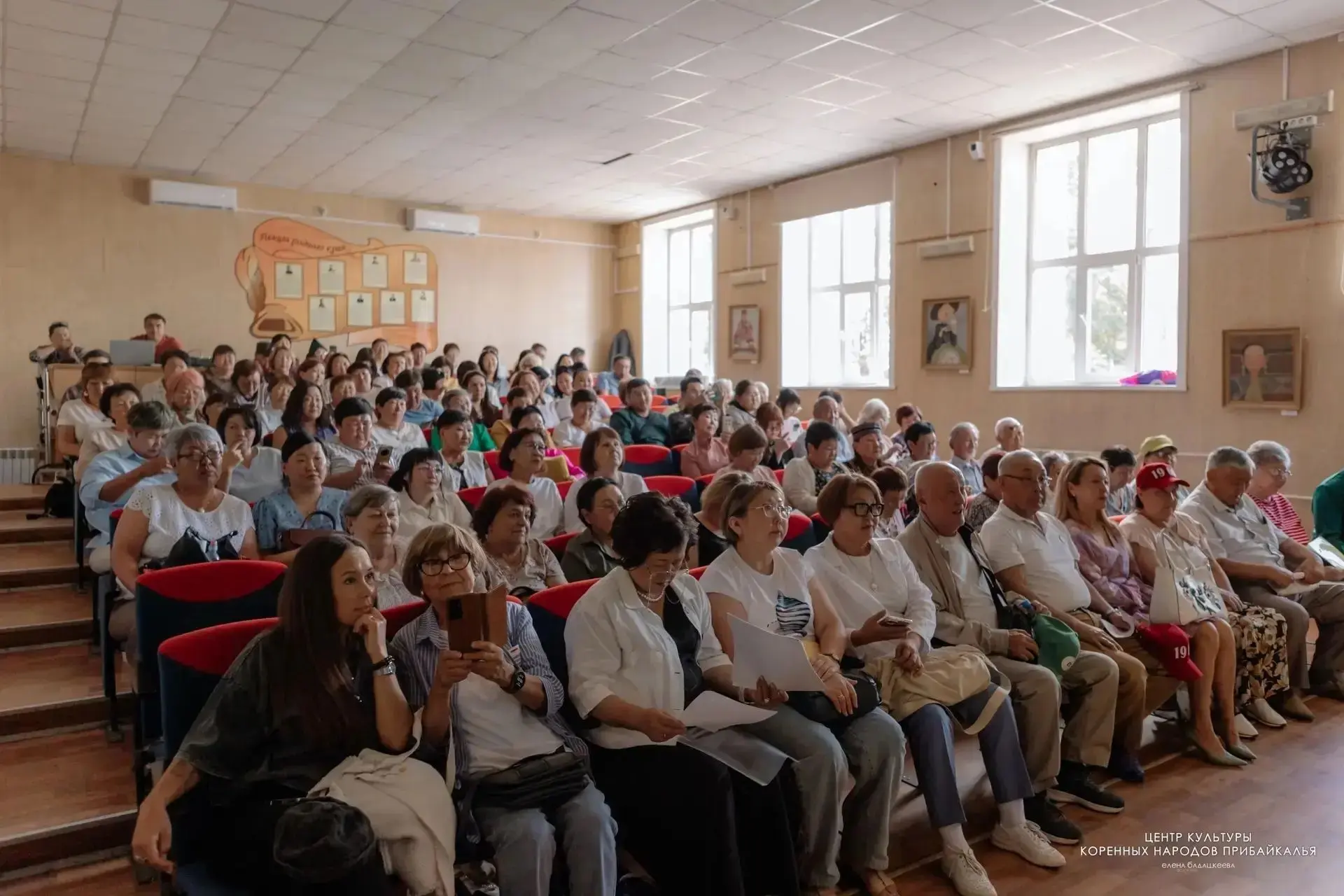 125 участников объединила международная конференция в рамках «Гэсэриады-2026»

В Осинской детской шк