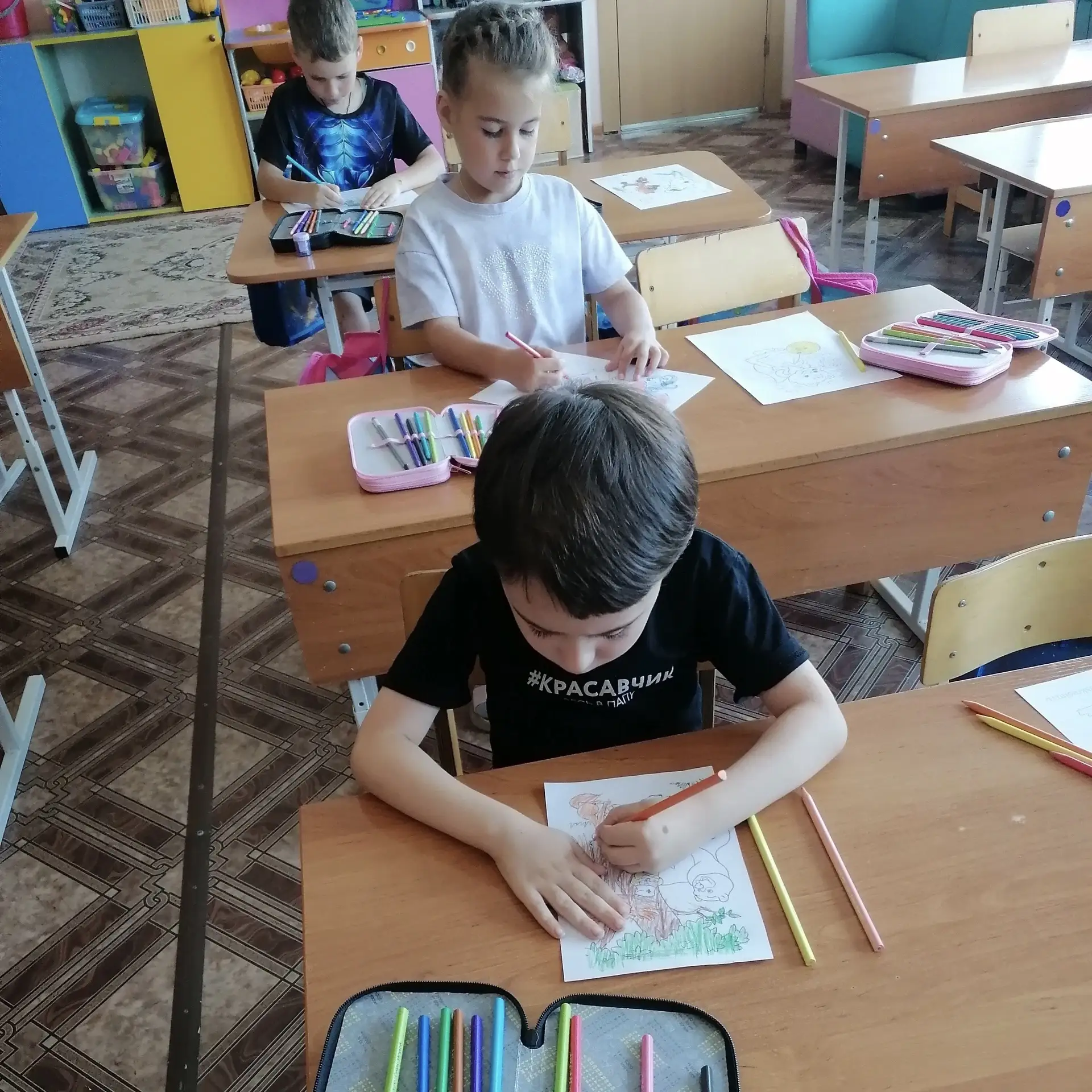 В лагере дневного пребывания детей на базе МБДОУ д/с  №1 «Рябинка» состоялся День мульт...