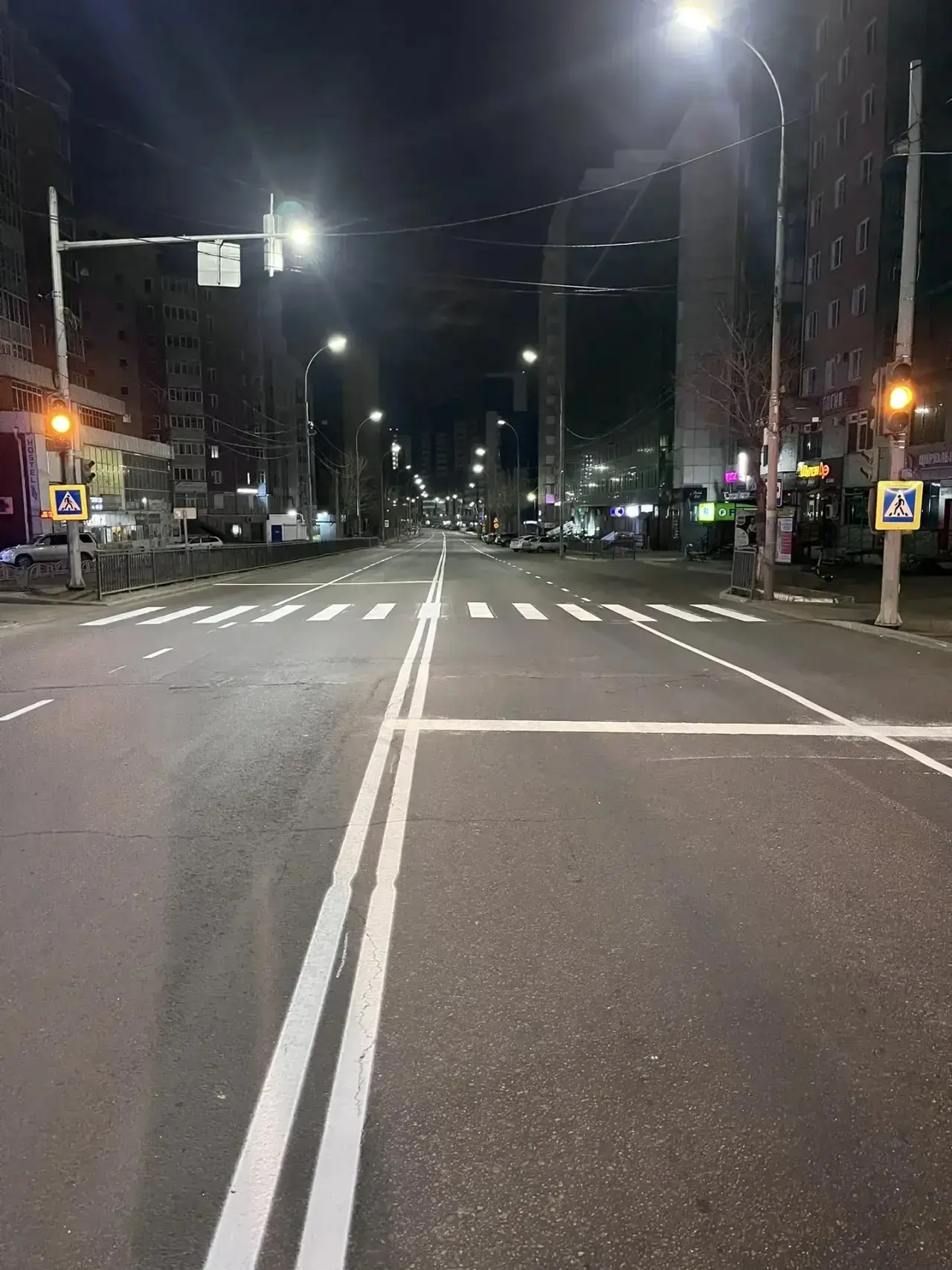 На улице Смолина восстановили дорожную разметку  На центральной улице города только вчера был уложен