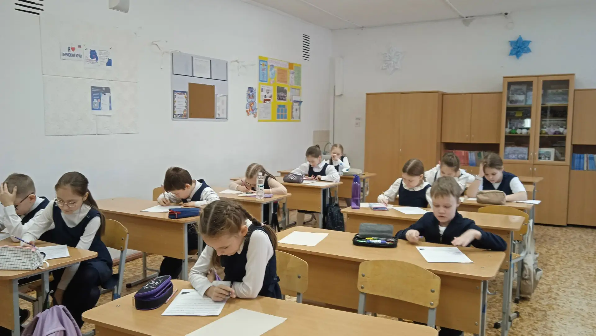 7 февраля для учащихся 2-3 классов был проведён школьный тур Марафона знаний. Участники увлечённо вы