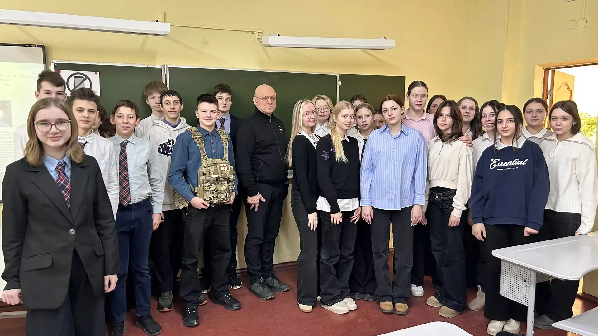 📌Есть встречи, которые меняют что-то внутри нас. Когда живая история входит в класс — и вдруг абстра