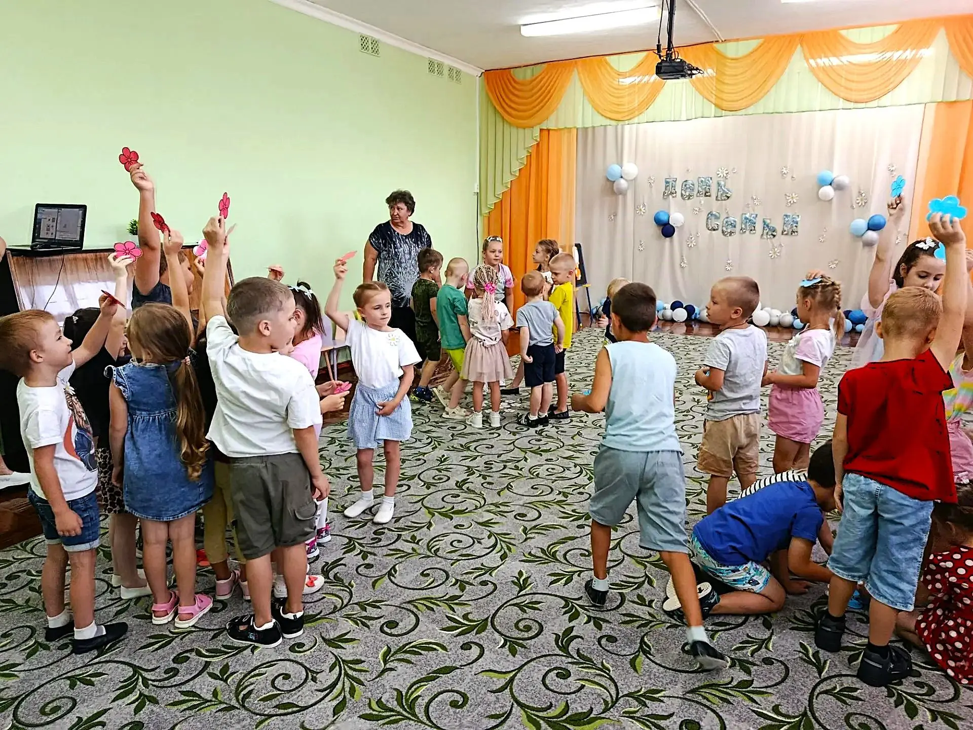 С Днем семьи, любви и верности! 
Сегодня в нашем детском саду прошел замечательный праздник, посвяще