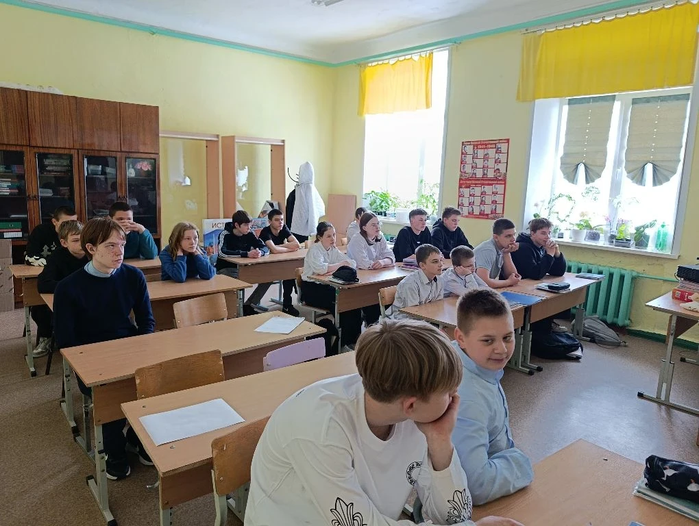 Встреча с сотрудниками правоохранительных органов в рамках «Недели безопасности»
21 апреля 2026 года