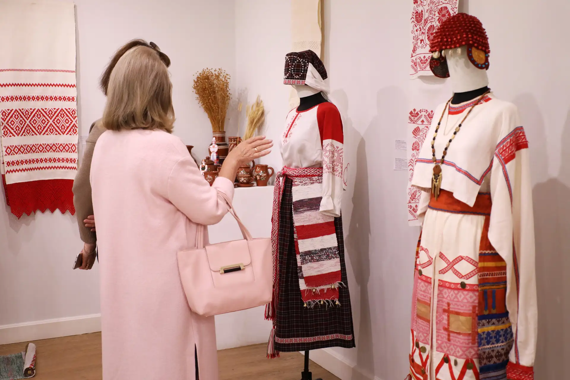 💮История полотенца, которому больше 100 лет

Эту историю рассказала Людмила, участница выставки «Ка