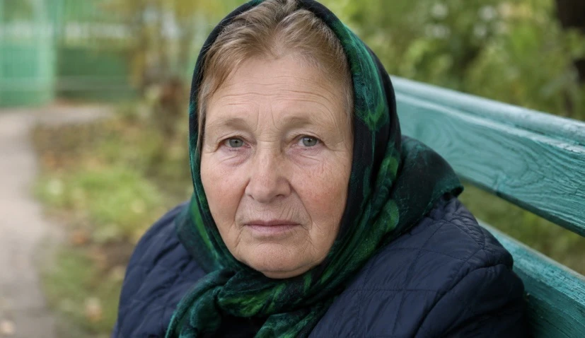 Доверенность

— Валентина Сергеевна, распишитесь вот здесь, внизу — Ирина протянула свёкрови ручку и
