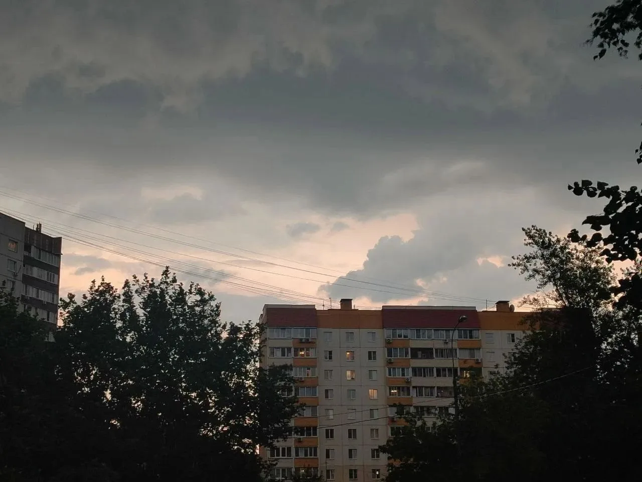 Доброго утра,друзья! 
В ближайшие 1–2 часа с сохранением до конца суток 26 июля местами ожидаются кр