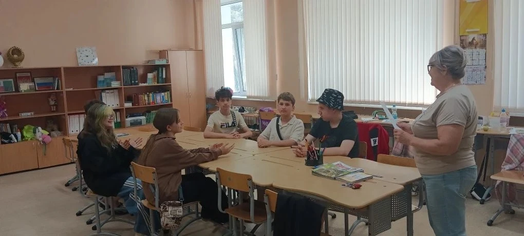 🚀 Сегодня в нашем школьном лагере было по-настоящему космически жарко!

Мы отметили 63-ю годовщину 