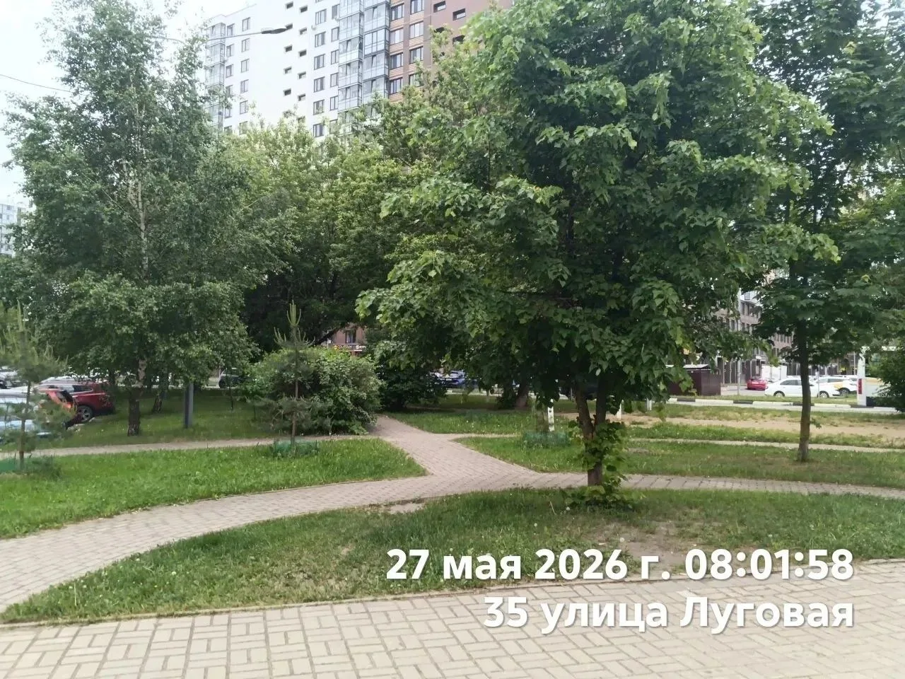 Ежедневно проводятся работы по уборке территории