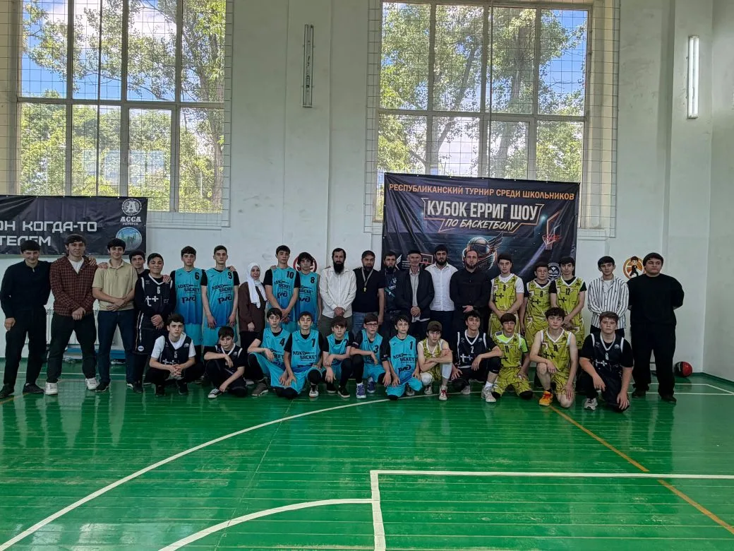 🏀🎉 Наша команда баскетболистов одержала победу в муниципальном турнире среди школьник...