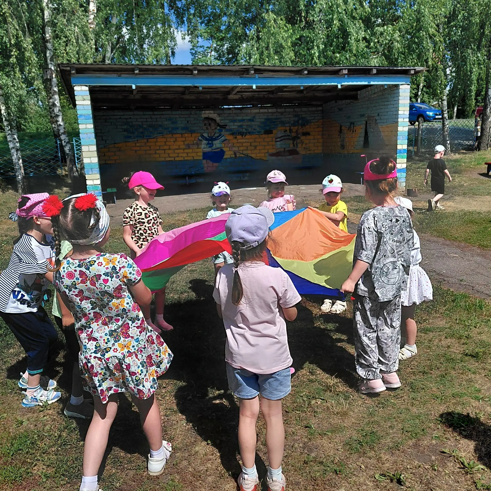 Румяные щёки, звонкий смех и море энергии! ☀️