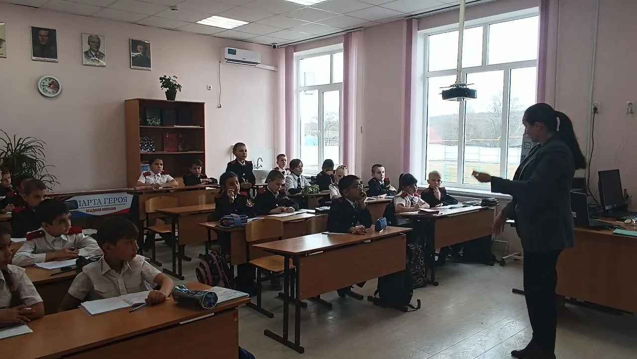 🛡️ «Цифровой щит»: учимся безопасности в сети 💻  2 марта на внеурочном занятии «Разговоры о важном» 
