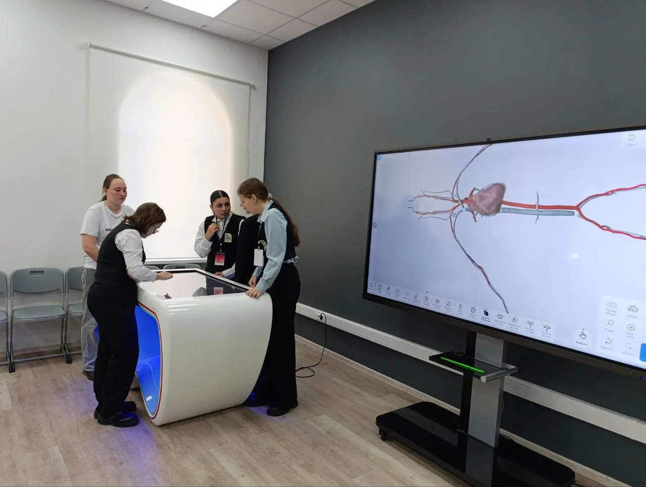 Поздравляем команду «Пульс» 10 «А» классса!  ⁣ Вчера наши ребята приняли участие  в финале региональ