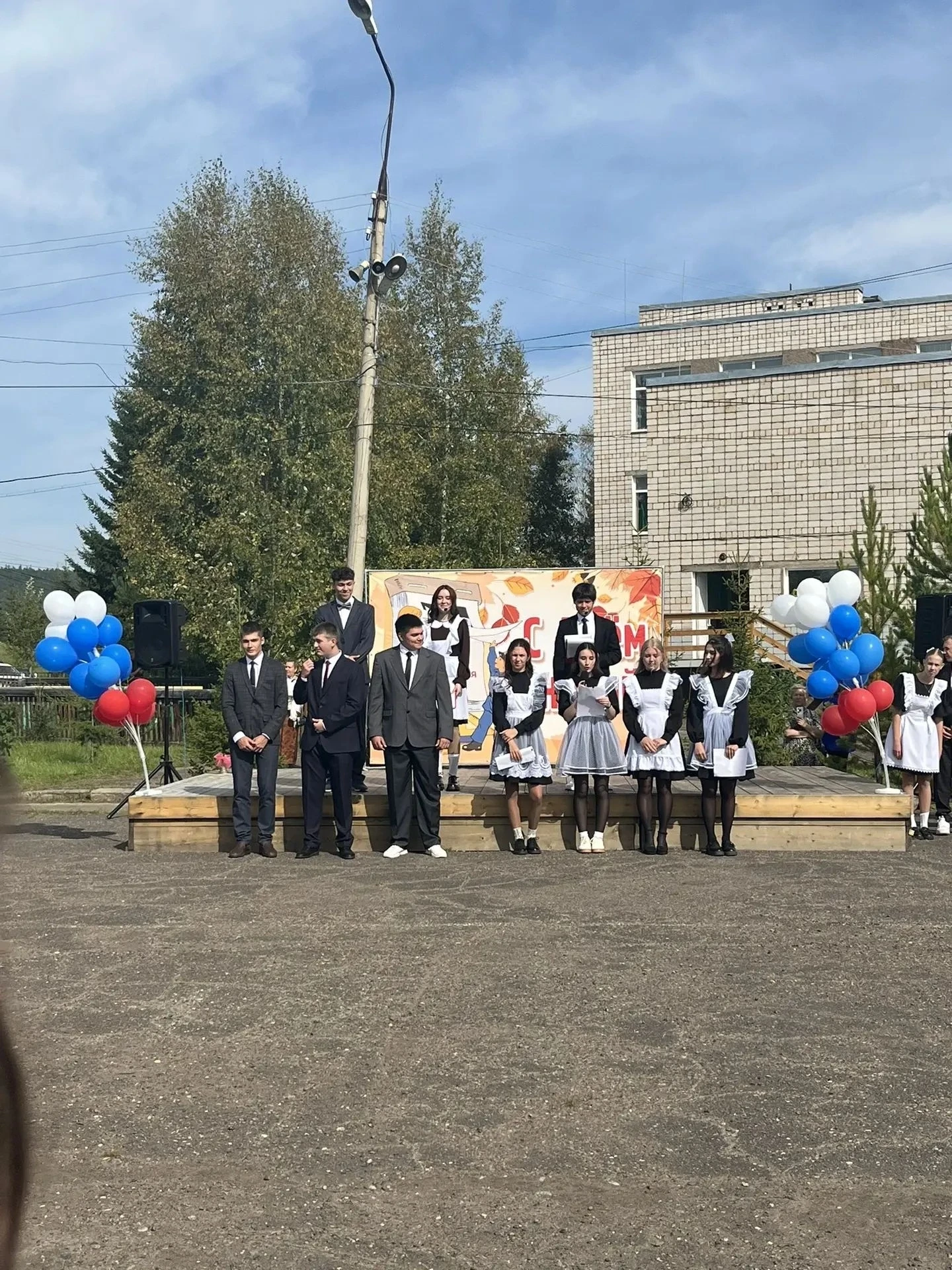 💥Сегодня, 1 сентября, школьный двор снова наполнился музыкой, цветами и счастливыми ул...