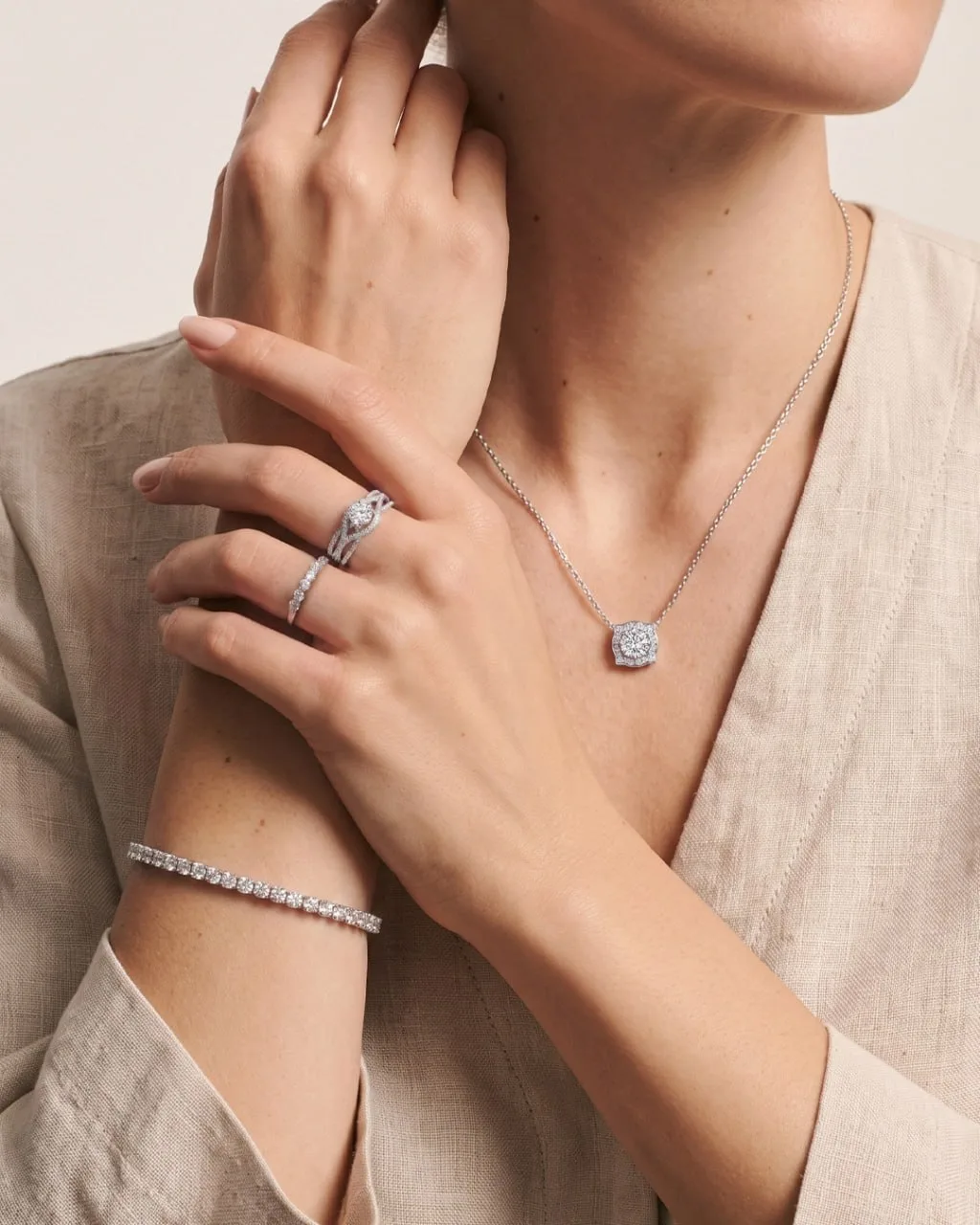Пусть этот месяц сохранит самые красивые моменты, а украшения Smart Diamonds сделают их...