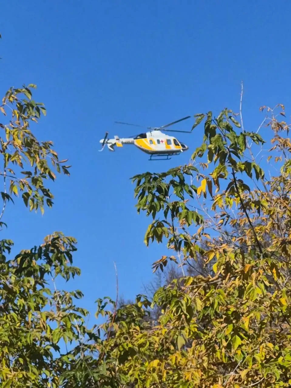 🚁 Над Малоязом заметили вертолёт: вероятно, санитарная авиация