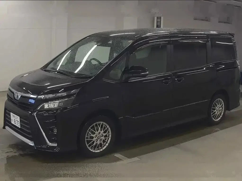 Купили автомобиль из Японии Toyota Voxy для нашего клиента Евгения ✅