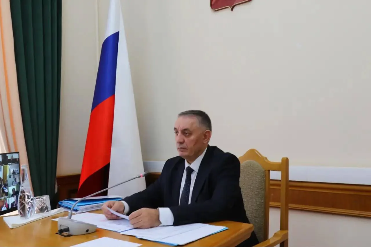 📋В Правительстве Дагестана обсудили погашение долгов по зарплате и легализацию занятости