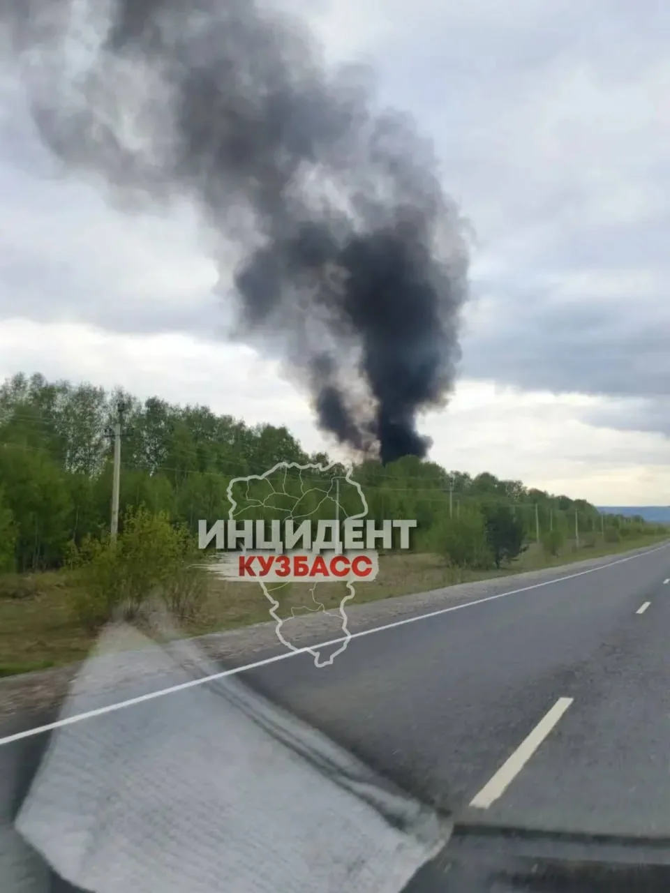 Черный дым над «Ваганово»  Вечером 13 мая жители села Ваганово в Промышленновском округе заметили ст