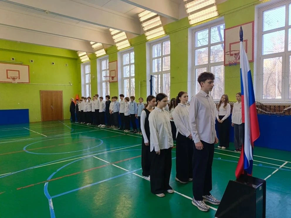 🇷🇺С новой неделей, Школа «Свиблово»! Поздравляем всех с началом четвёртой четверти!  Понедельник в н