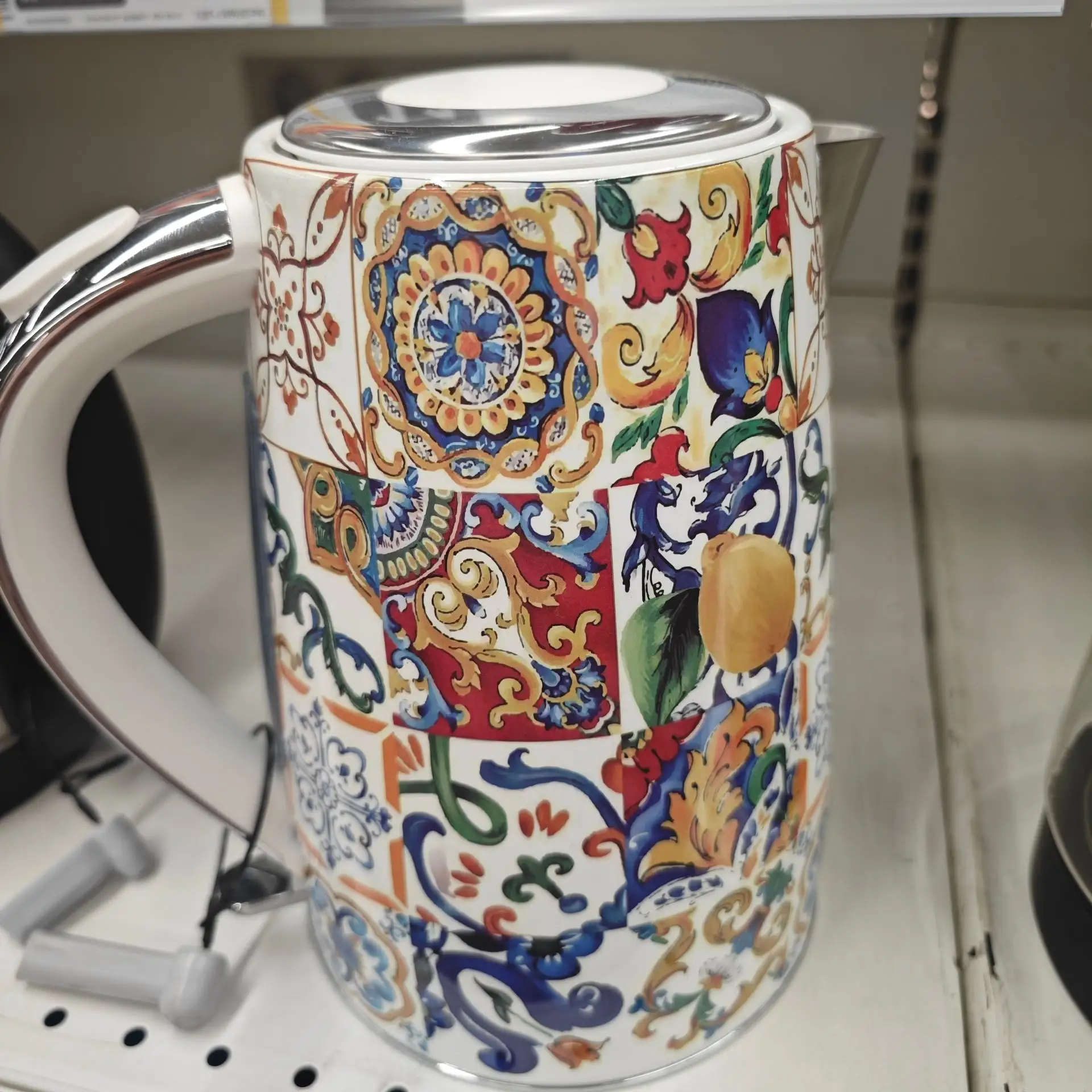 Чайник в Ашане 🤣 "лоскутный"