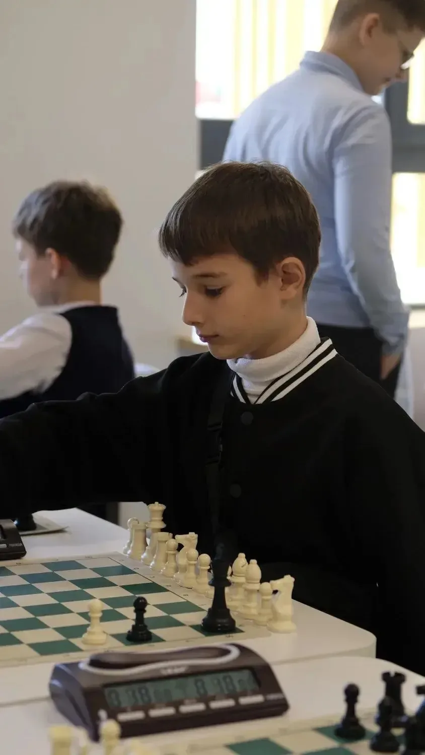 Учащийся 4 «Б» класса Смольников Платон с первых дней учебы проявил активность и интерес к развитию 