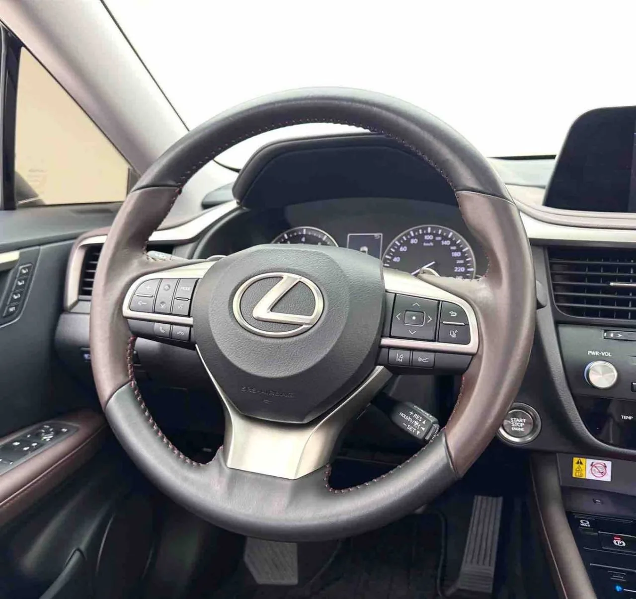 🚗 Lexus RX 2020 RX300 2.0T 4WD Elegance Edition (Facelift) 🚗  В наличии в Китае 🇨🇳  📍 Стоимость под 