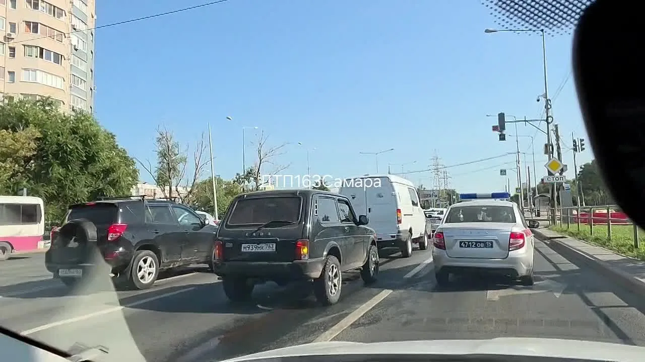 🚨 Массовое ДТП на Ново-Садовой

По словам очевидцев, на пересечении улиц Ново-Садовой и Шверника пр