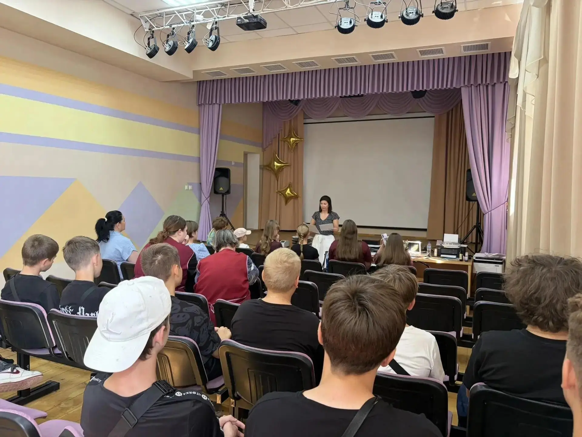Сегодня, 19 августа в образовательных организациях города Кузнецка проходят  всероссийс...