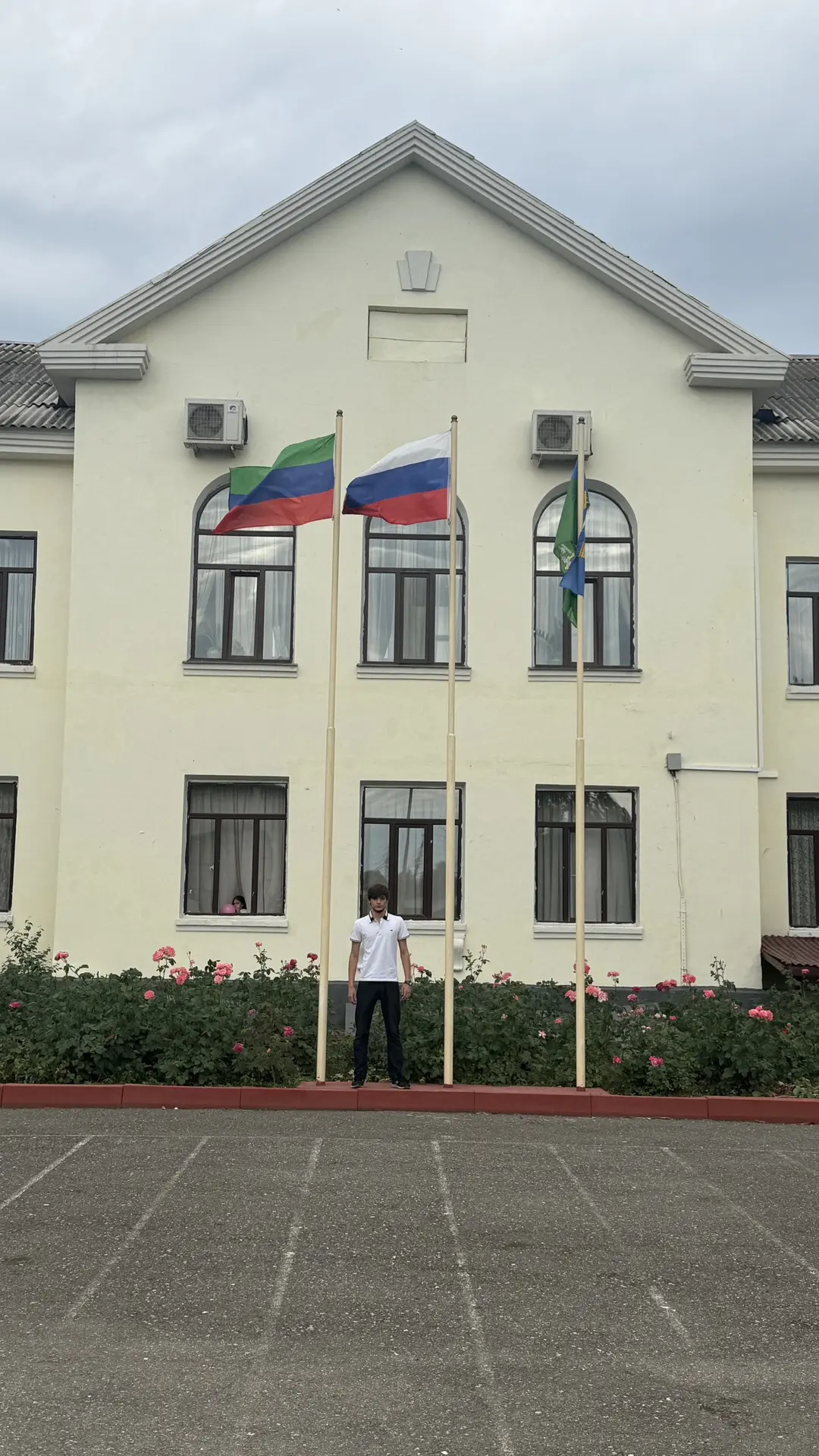 Торжественная церемония подъема Государственного флага 🇷🇺

Почётное право поднять флаг было предос