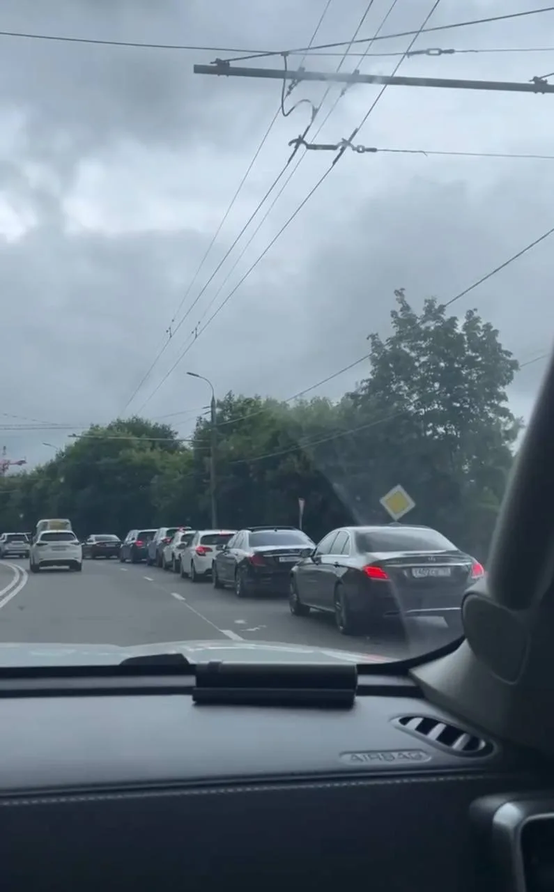 ⛽️Очередь на заправку в Видном (актуально 15:30)