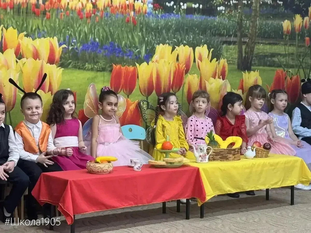 🌷 Весенние праздники для мам  Накануне 8 марта в дошкольном отделении 1 прошли яркие и тёплые праздн