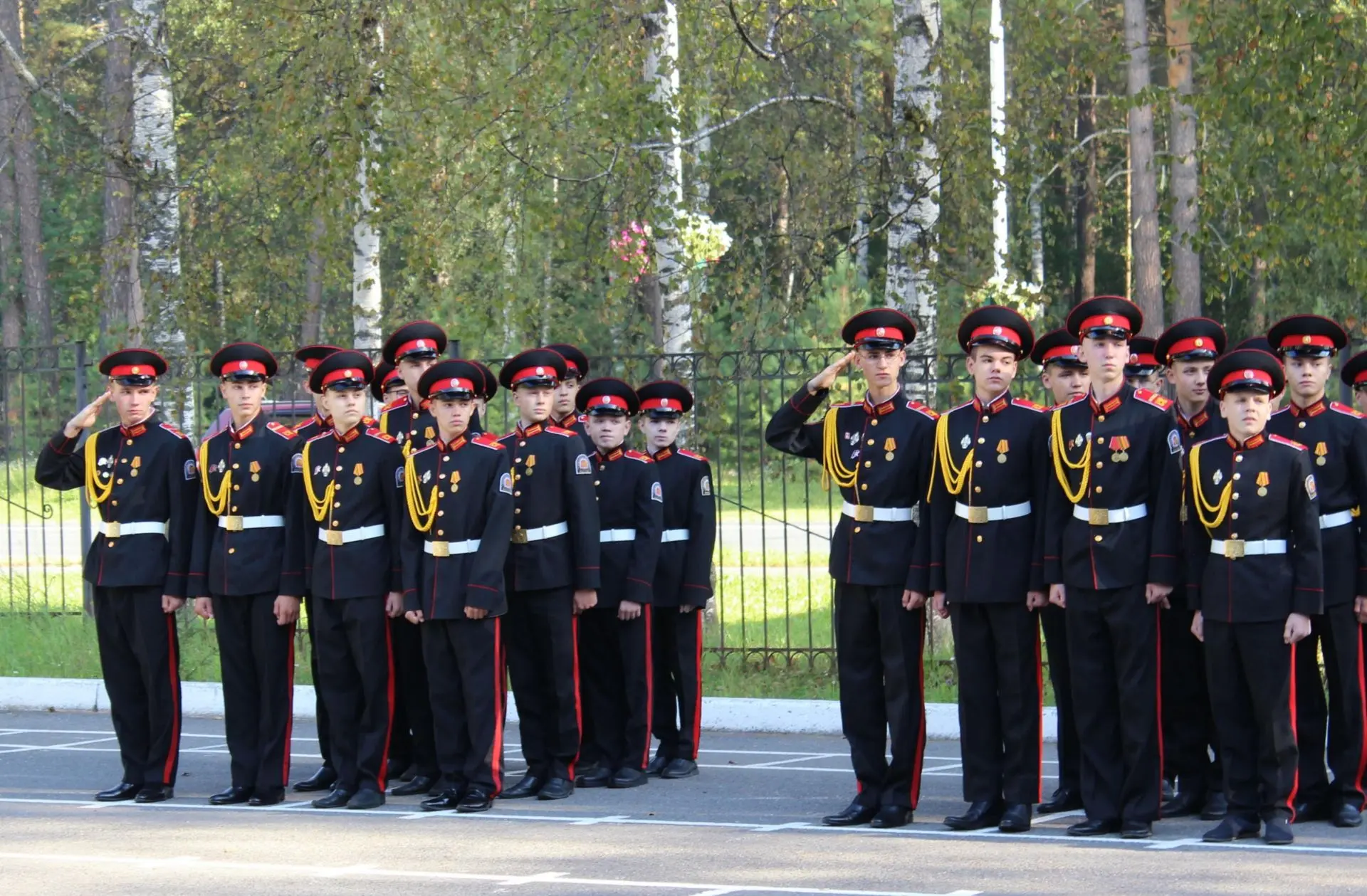 🇷🇺 С Днем знаний! В Северском филиале Томского кадетского корпуса прошла торжественна...