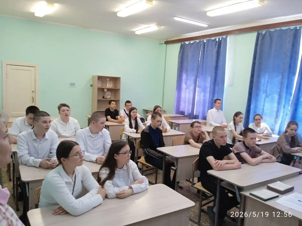 Осваиваем профессию с ранних лет! Как школьники стали малярами и штукатурами!
