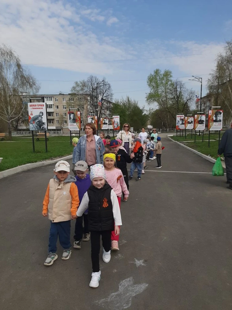 Маленькие сердца, великая память.