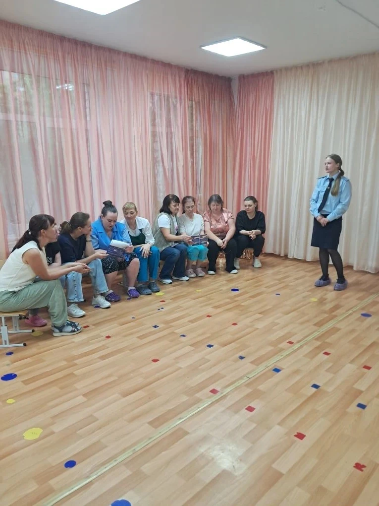 В МБДОУ -детский сад № 338» проведена предостерегающая беседа, для сотрудников детского...