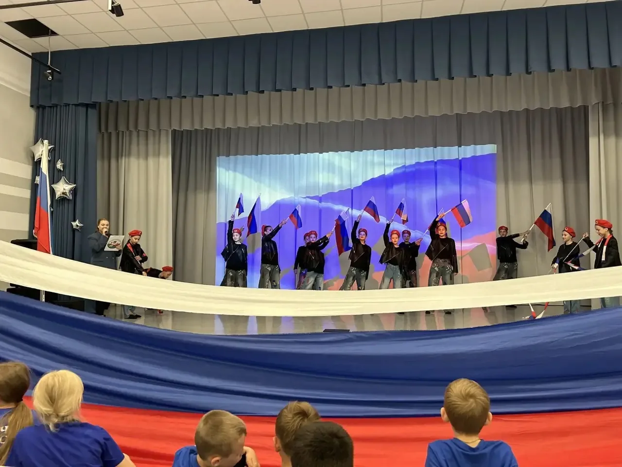 День в лагере «Солнышко» МАОУ «Подгороднепокровская СОШ имени Героя РФ, летчика-космонавта С.В. Прок