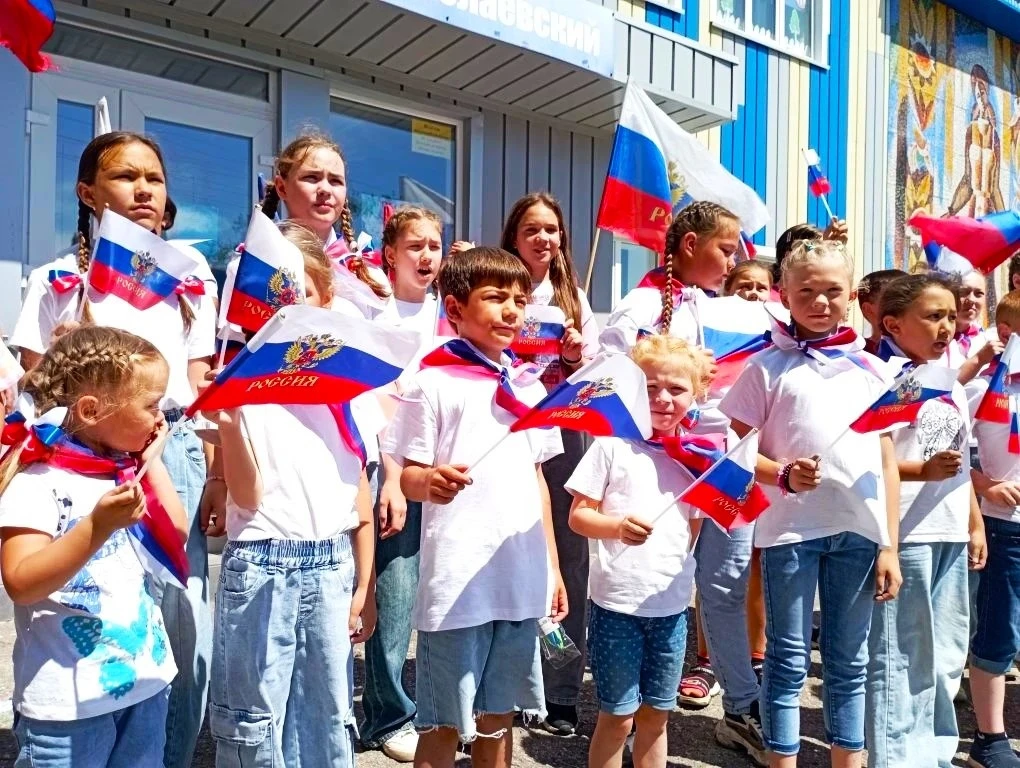 В сёлах Натальинского МО с размахом отметили День России

Подробнее о мероприятиях читайте на нашем 