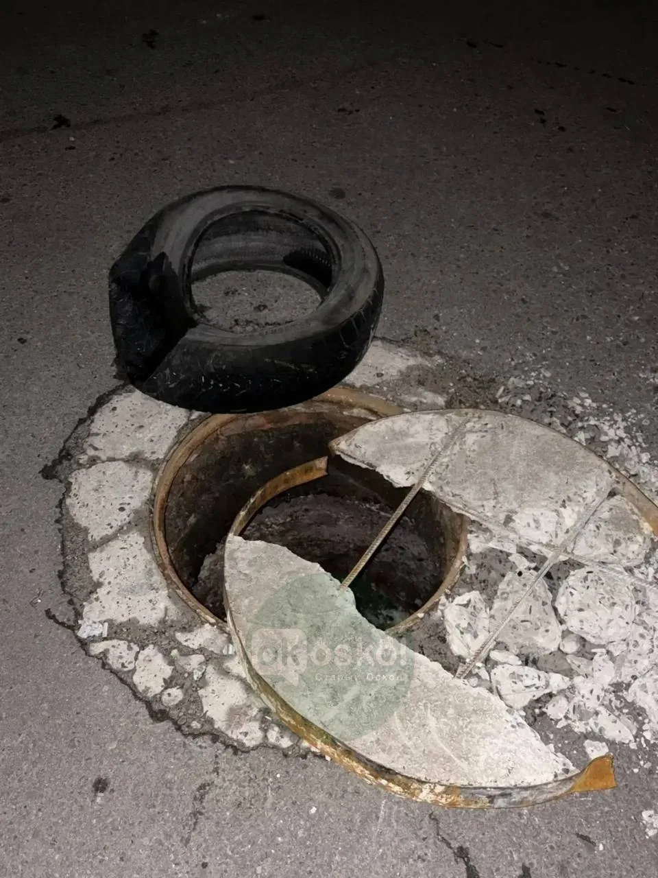 В районе набережной уже месяц сохраняется опасный участок дороги, на который жалуются м...