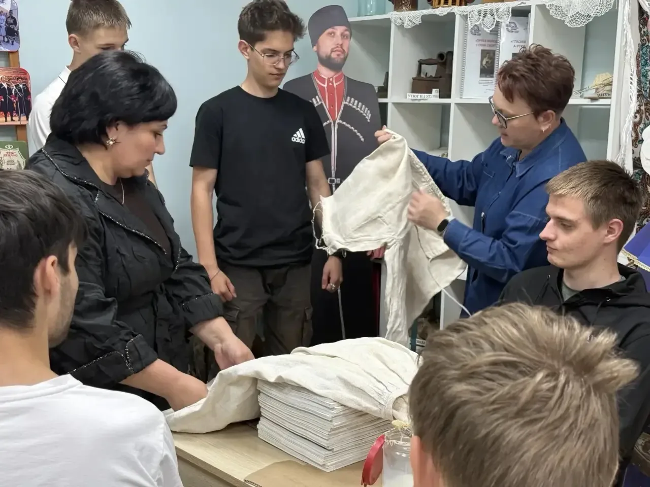 В преддверии Общероссийского дня библиотек, 26 мая 2026 года преподаватель Медногорского филиала КЧР