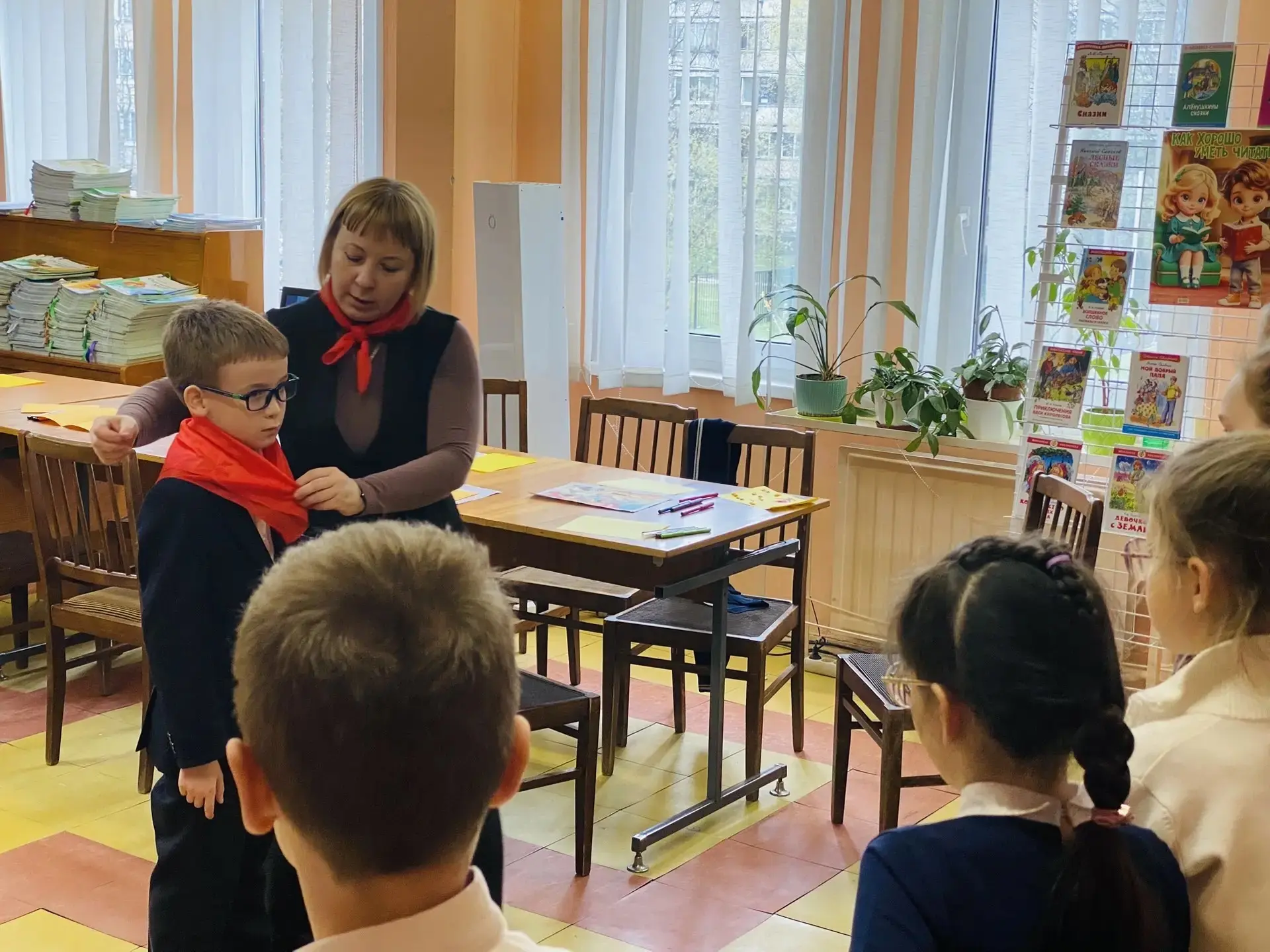 🍃 Праздник Весны и Труда: как наши «Орлята» открывали историю Первомая!  1 мая — это не просто выход