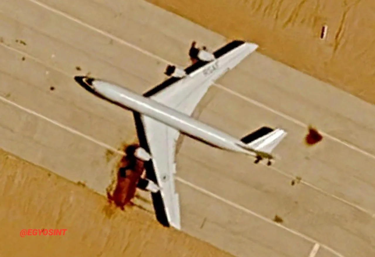 Поврежденный самолет-заправщик KE-3A ВВС Саудовской Аравии в ходе ударов Ирана по авиаб...
